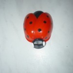 diy-cute-ladybug-with-plastic-spoon-06