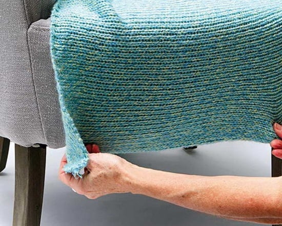 diy-seat-cover-from-an-old-sweater-2