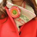 easy-and-cuddly-diy-ideas-for-recycling-old-Sweater  neck warmer and flower