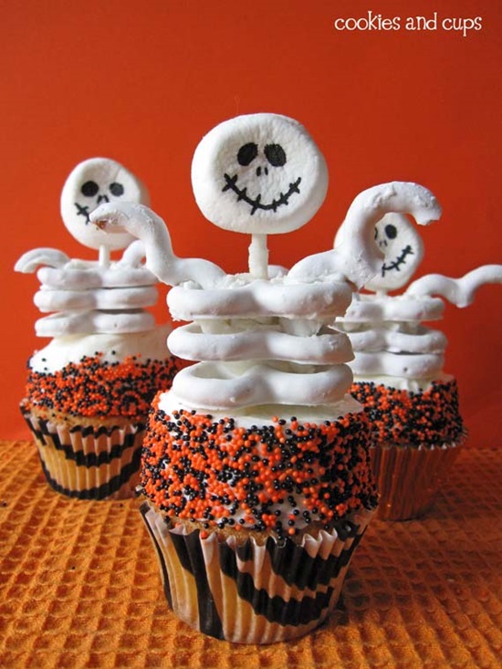 halloween Skeleton Cupcakes