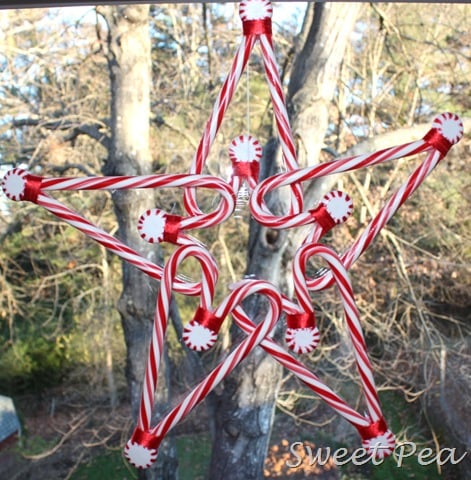 DIY Candy Cane Christmas Wreath