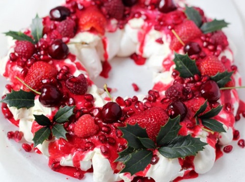 Christmas Pavlova Wreath