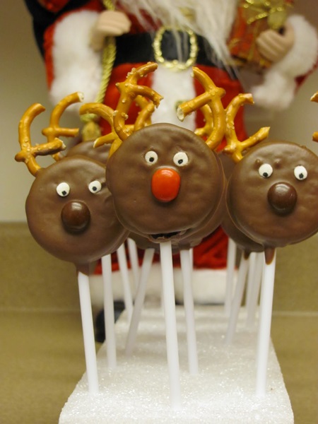Chocolate Covered Oreo Reindeer Pops