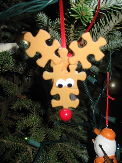 50 Creative DIY Christmas Ornament Ideas and Tutorial-Puzzling Rudolph ornaments