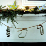 Things You Never Thought to Do With Christmas Cookie Cutters-cookie cutter garland