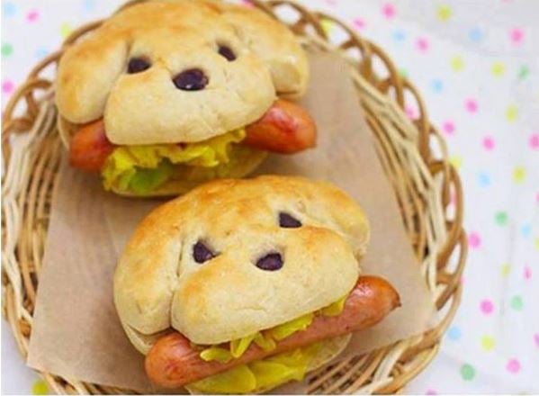 How-to-Bake-Dog-Shape-Hot-Dog-Sandwich-11