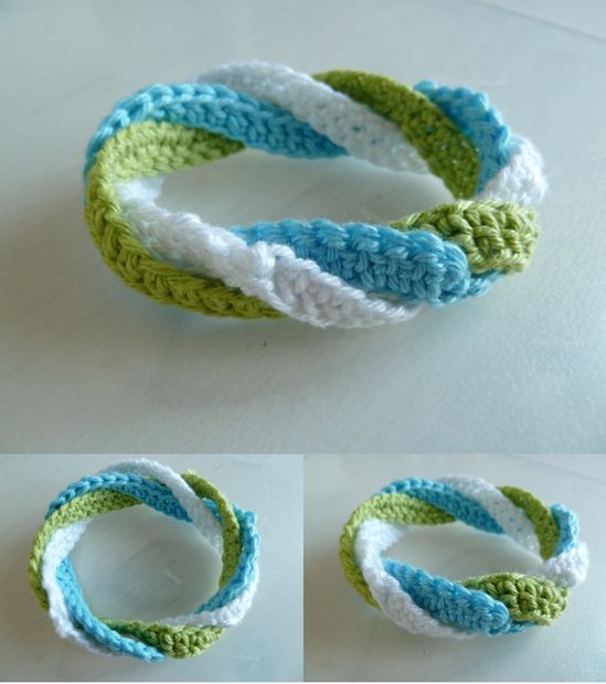 Infinite circles crochet bracelet