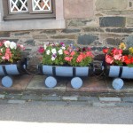 RECYCLED BARRELS INTO A TRAIN PLANTER