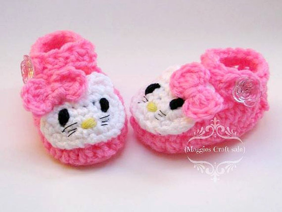 crochet baby hello kitty pink booties