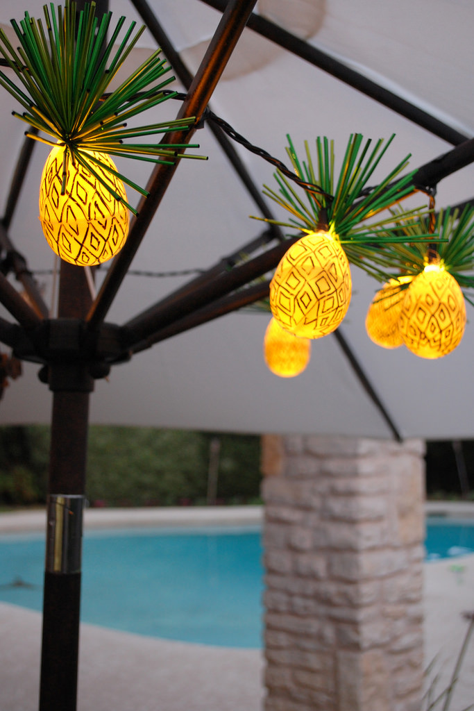 DIY Pineapple String Lights