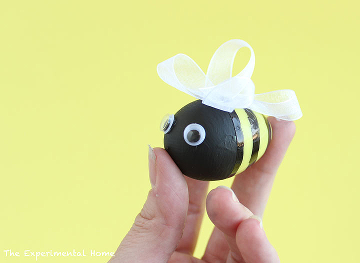 Easter Egg Bee