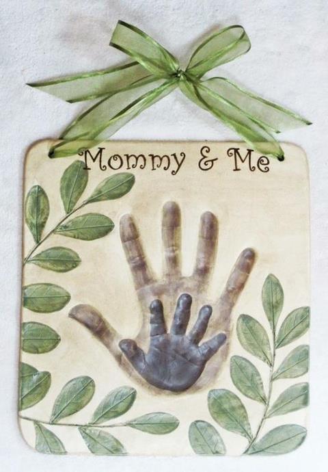 DIY Handprint Plaque