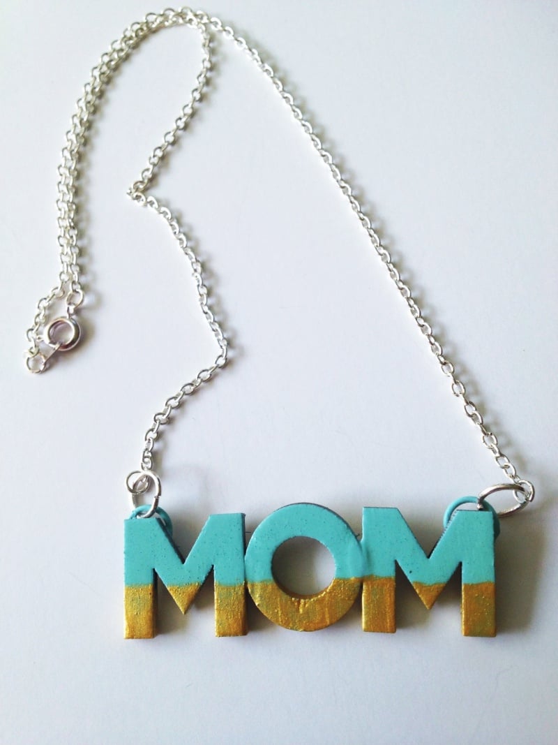 DIY Mothers Day Craft -Mom Necklace