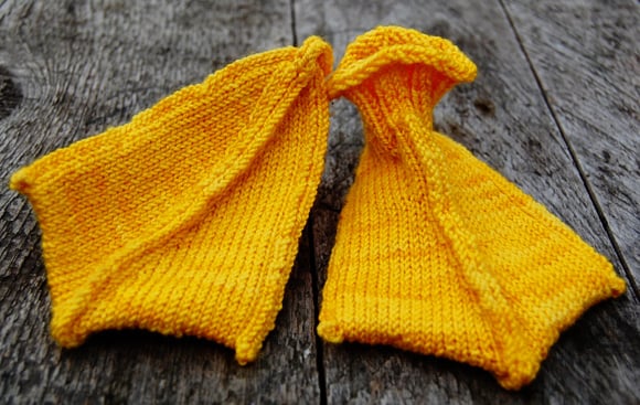 Knit Duck Feet Baby Socks with Free Pattern
