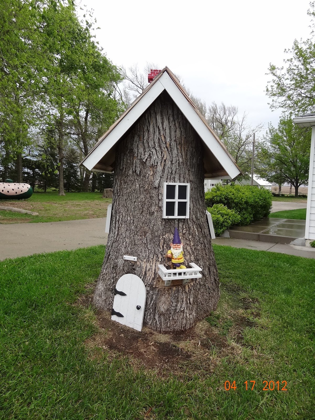 tree stump Fairie Garden House