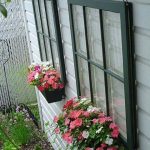 Cool DIY Ideas To Decorate Your Garden Fence