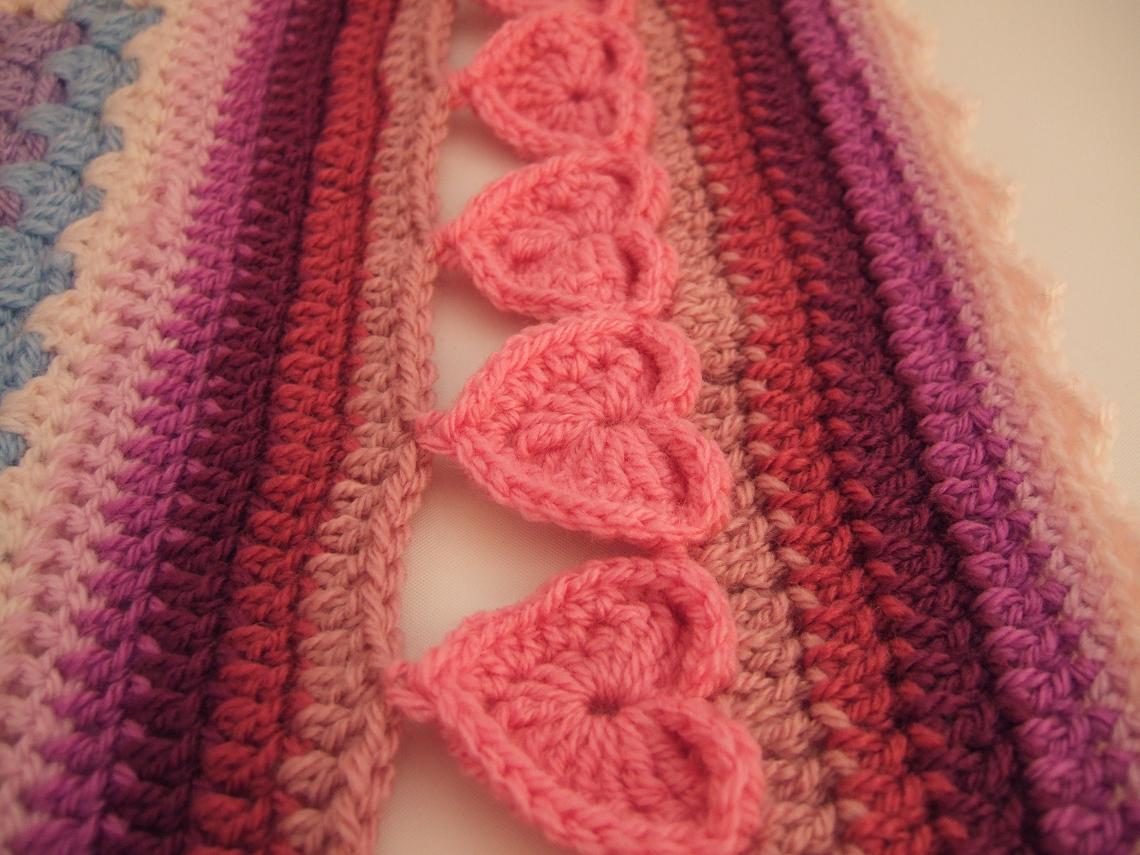 Crochet Line of Hearts Crochet Edging with Free Pattern