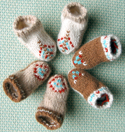 Knitted Baby Mocs with Free Pattern