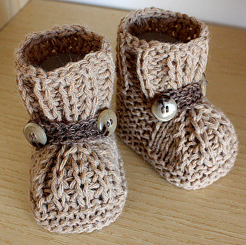 Knitted Warm Feet Baby Booties with Pattern