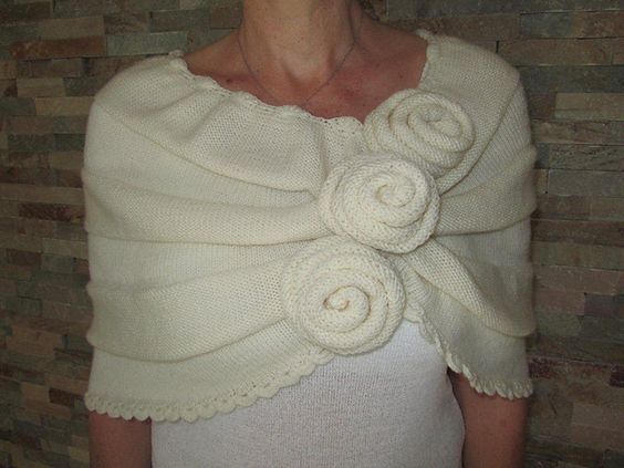 Knitting Summer Rose Capelet with Tutorial