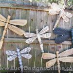 Using Dragonflies to Decorate Wooden Fence