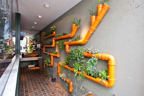 20 + Cool Vertical Garden Ideas 