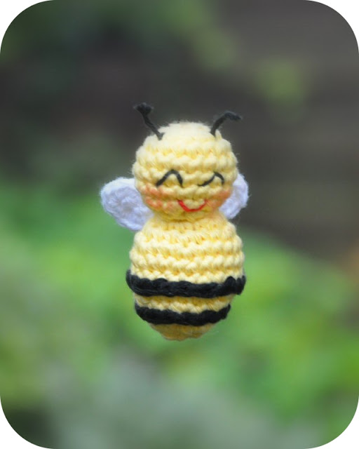 Amigurumi Buzz Bee Free Crochet Pattern