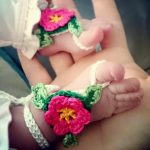 Baby Barefoot Flower Sandals FREE Crochet Pattern