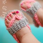 Crochet Baby Strap Flip Flop Sandals with FREE Pattern