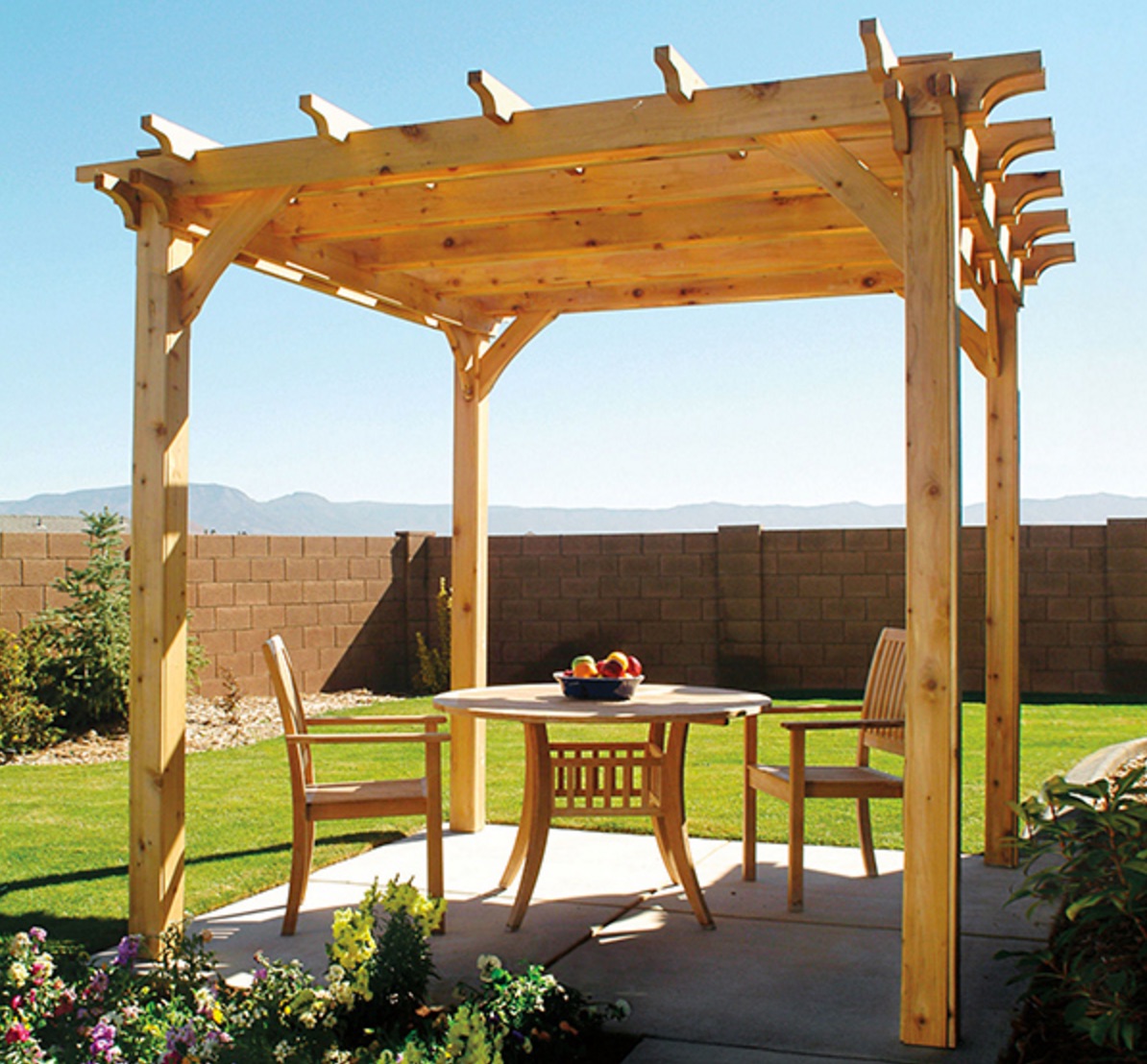 DIY Backyard Pergola with Free Plan