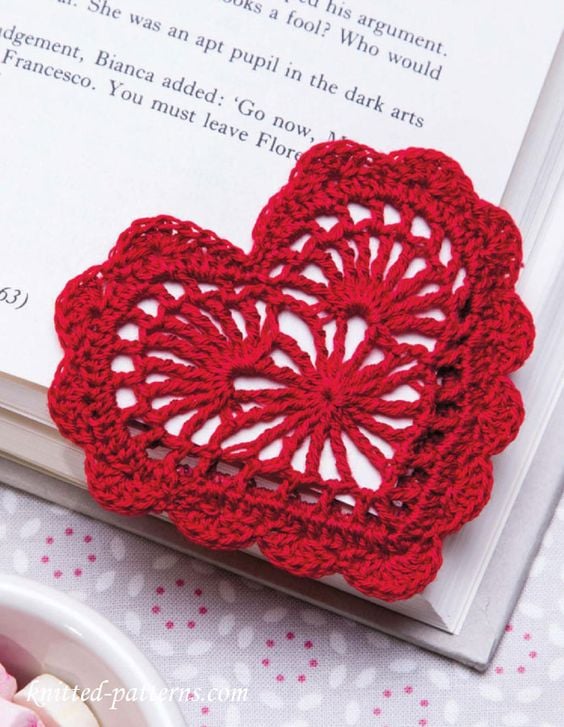 Heart bookmark FREE crochet pattern free