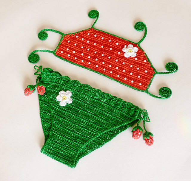 STRAWBERRY bikini Free Crochet Pattern