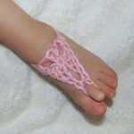 Simple and Sweet Baby Barefoot Sandal Free Crochet Pattern