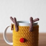 Reindeer Mug Cozy Free crochet pattern