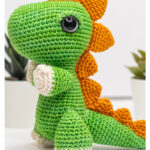 T-rex Amigurumi Dinosaur Free Pattern and Video Tutorial