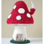 Mushroom House Free Crochet Pattern