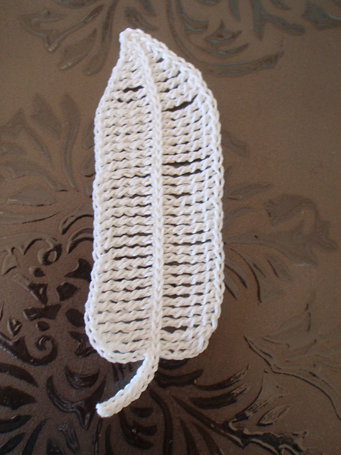 A Single Crocheted Feather Free Pattern