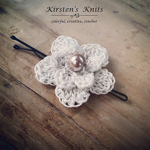 Delicate Flower Hair Clip Free Crochet Pattern