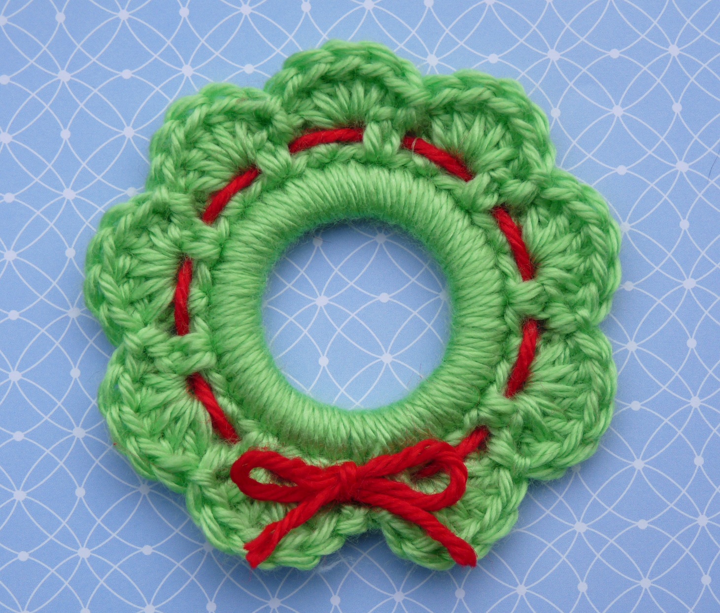 Christmas Ring Ornament Free Crochet Pattern