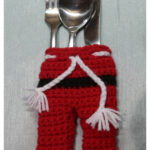 Christmas Santa Pants Cutlery Holder Free Crochet Pattern