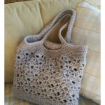 Daisy Fields Market Tote Free Crochet Pattern