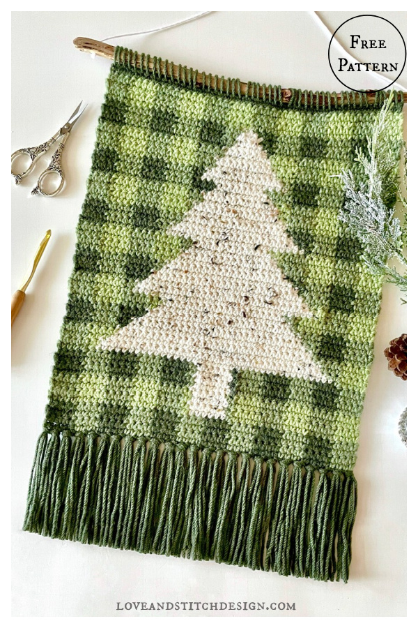 The Plaid Christmas Tree Wall Hanging Free Crochet Pattern