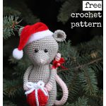 Christmas Mouse Free Crochet Pattern