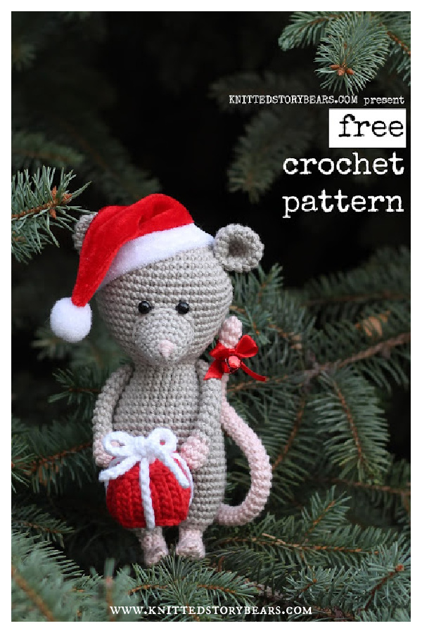 Christmas Mouse Free Crochet Pattern 