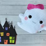 Ghost Kawaii Cuddler Free Crochet Pattern