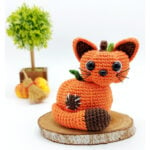 Halloween Pumpkin Cat Crochet Pattern