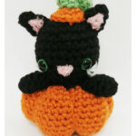 Pumpkin Cat Free Crochet Pattern