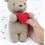 Little Valentine’s Day Bear Amigurumi Free Crochet Pattern