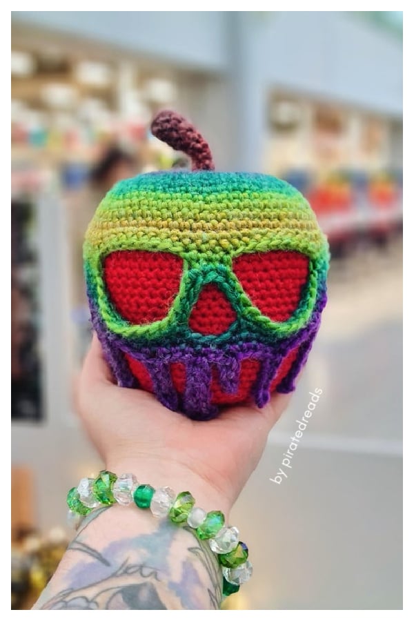 Crochet Poison Apple Amigurumi