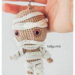 Glow Mummy Halloween Keychain Crochet Pattern